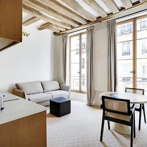 Pick A Flat's In Louvre - Rue Saint Honore Apartment